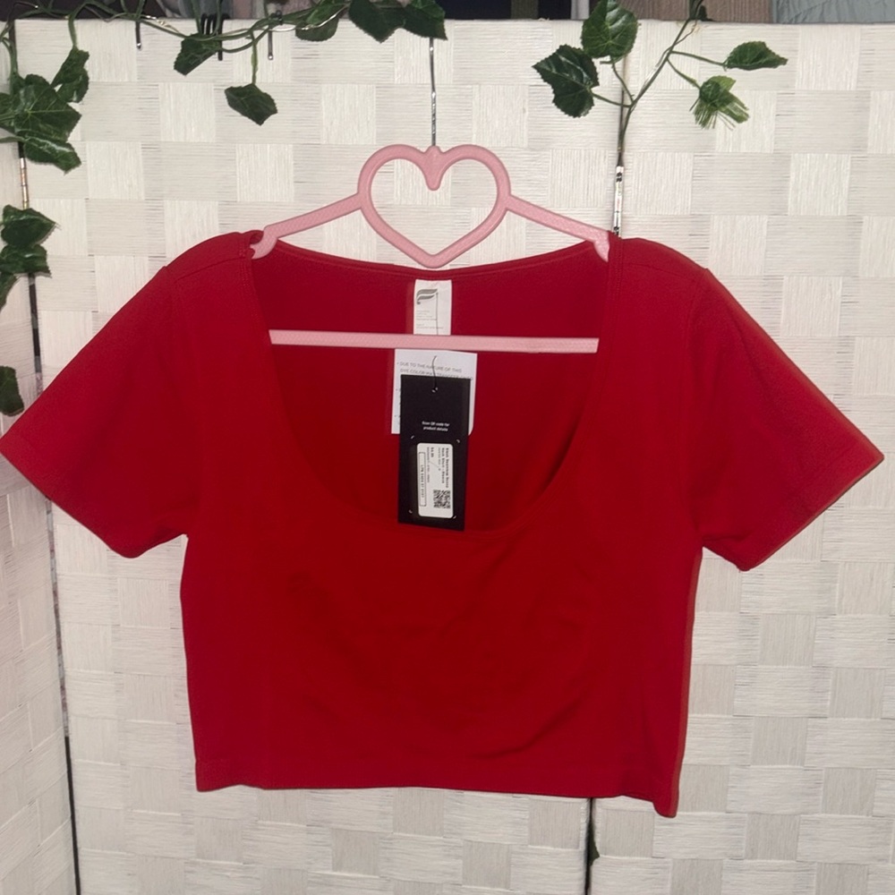 Fabletics x Becky G Seamless Top